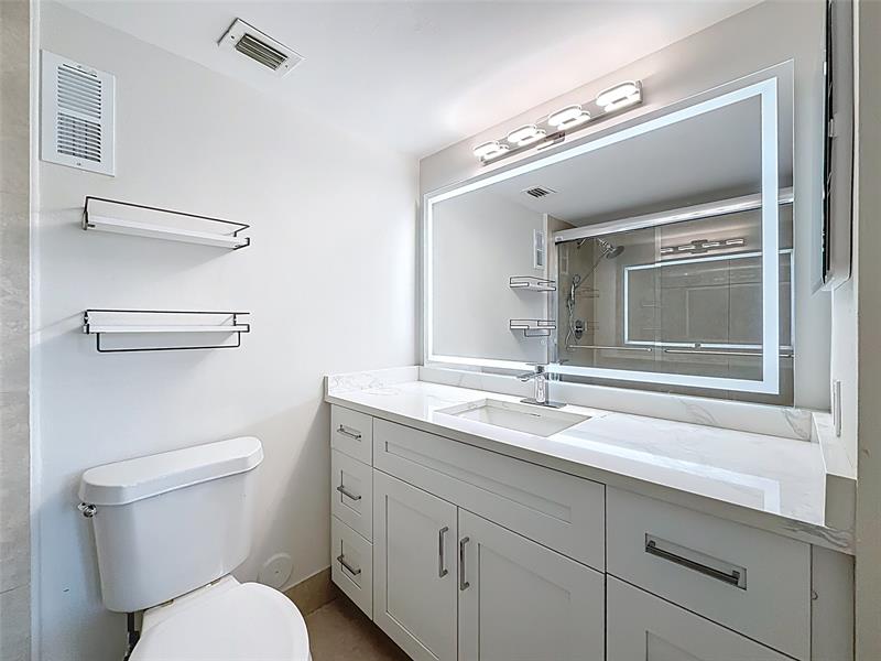 Image 27 of 42 For 7750 50th St  106