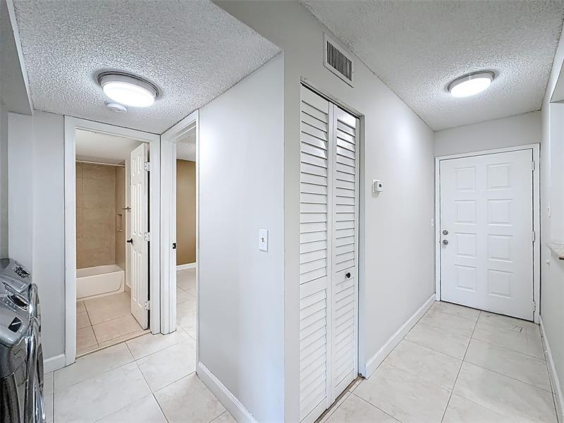 Image 9 of 42 For 7750 50th St  106