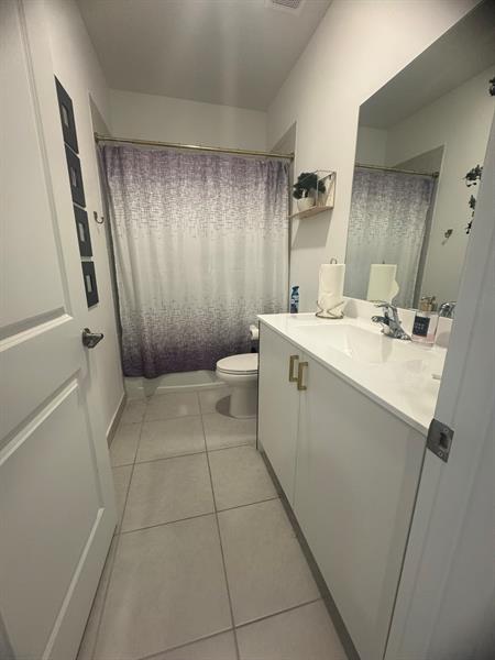 Image 13 of 38 For 23513 127th Pl