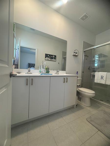 Image 23 of 38 For 23513 127th Pl