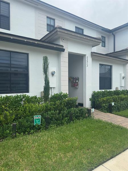 Image 5 of 38 For 23513 127th Pl