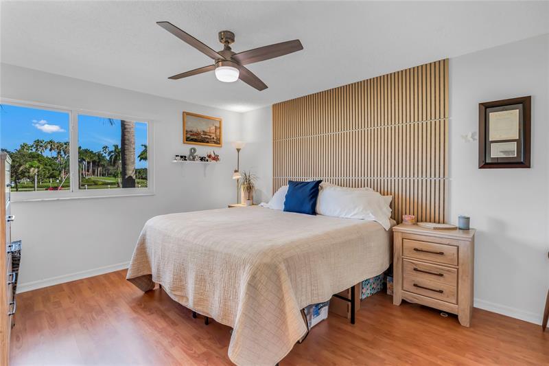 Image 11 of 25 For 731 Vista Isles Dr  1527