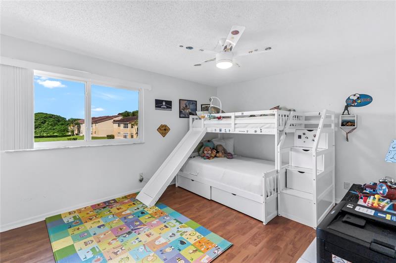 Image 14 of 25 For 731 Vista Isles Dr  1527