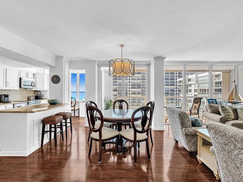 Image 19 of 85 For 4300 Ocean Blvd  19l