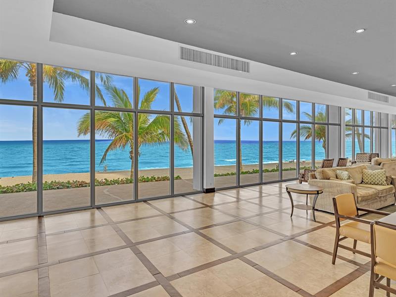 Image 49 of 85 For 4300 Ocean Blvd  19l