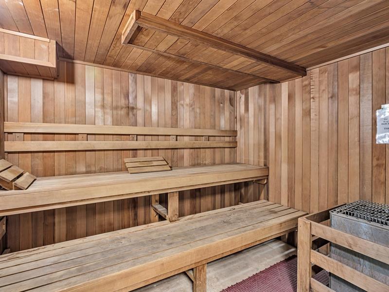 Image 65 of 85 For 4300 Ocean Blvd  19l