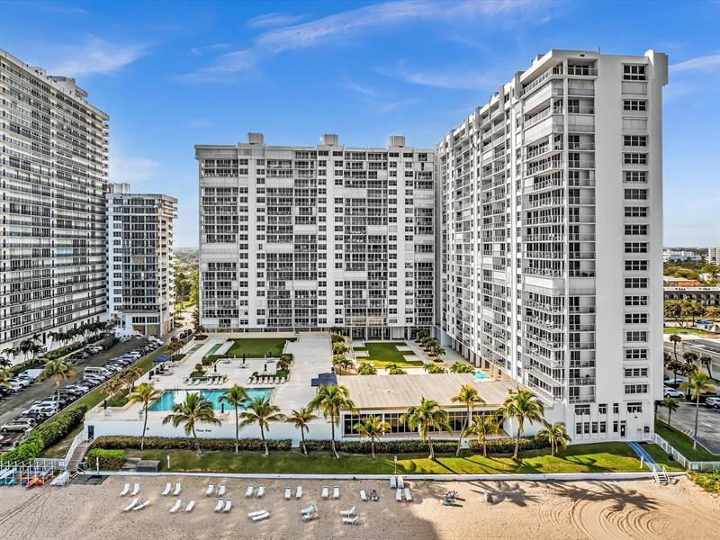 Image 72 of 85 For 4300 Ocean Blvd  19l