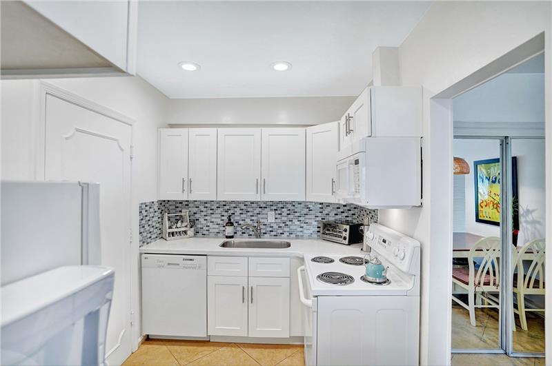 Image 6 of 19 For 5700 22nd Way  322