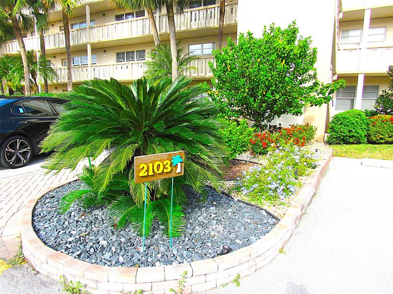 Image 31 of 55 For 2103 Lucaya Bnd  J2