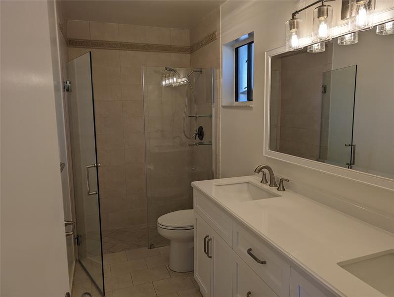Image 13 of 26 For 707 3rd Ave  