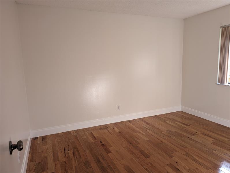 Image 15 of 26 For 707 3rd Ave  