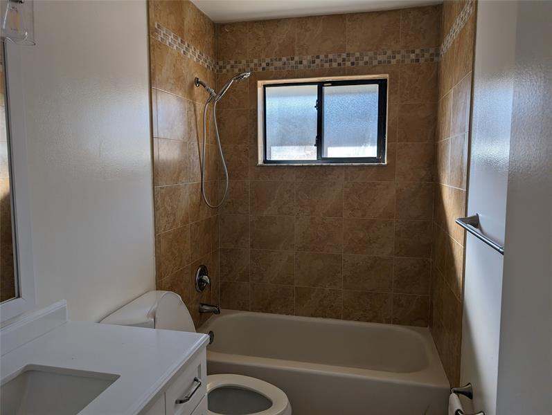 Image 20 of 26 For 707 3rd Ave  