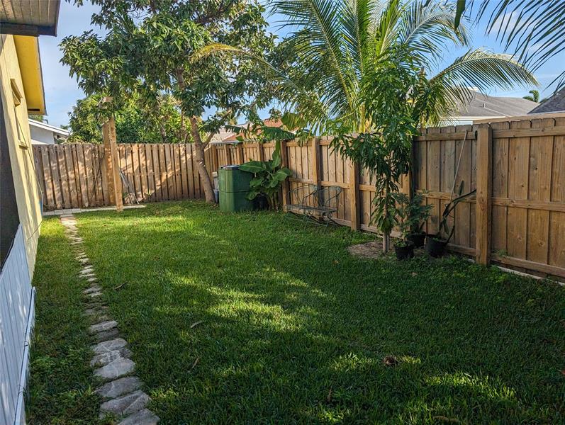 Image 24 of 26 For 707 3rd Ave  