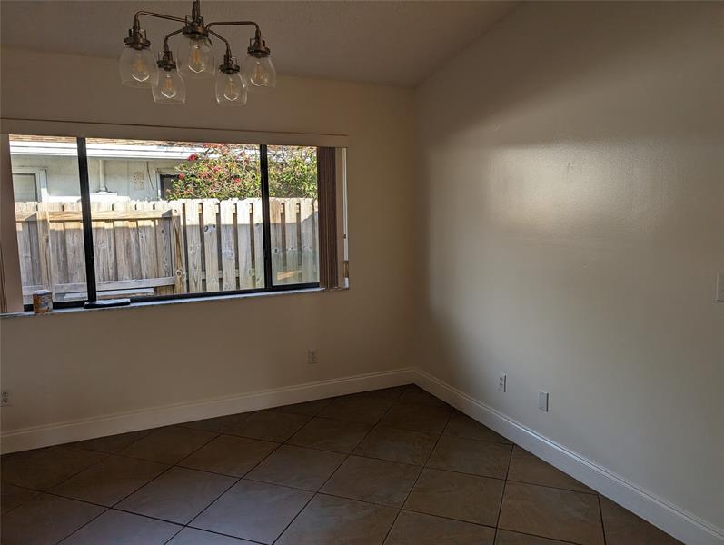 Image 9 of 26 For 707 3rd Ave  