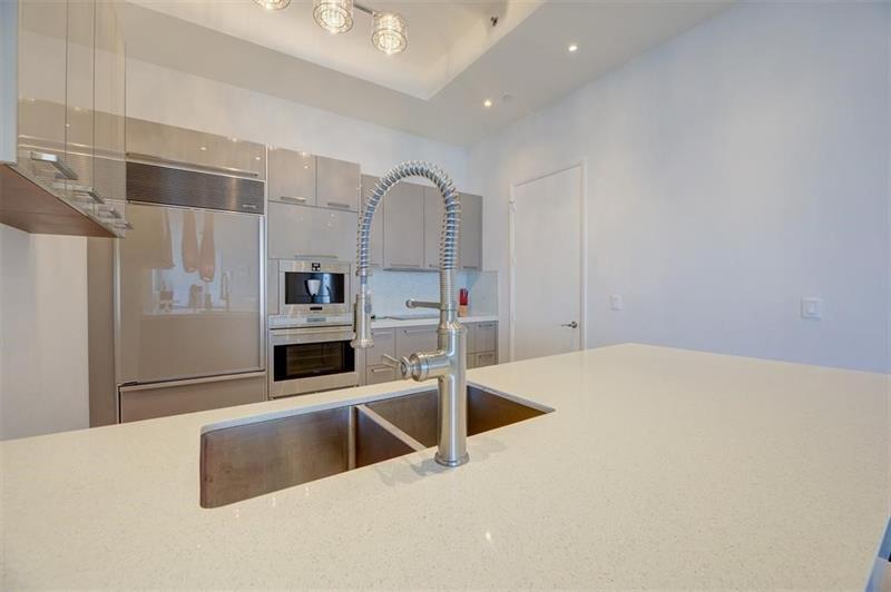 Image 18 of 30 For 15901 Collins Ave  Ph4303