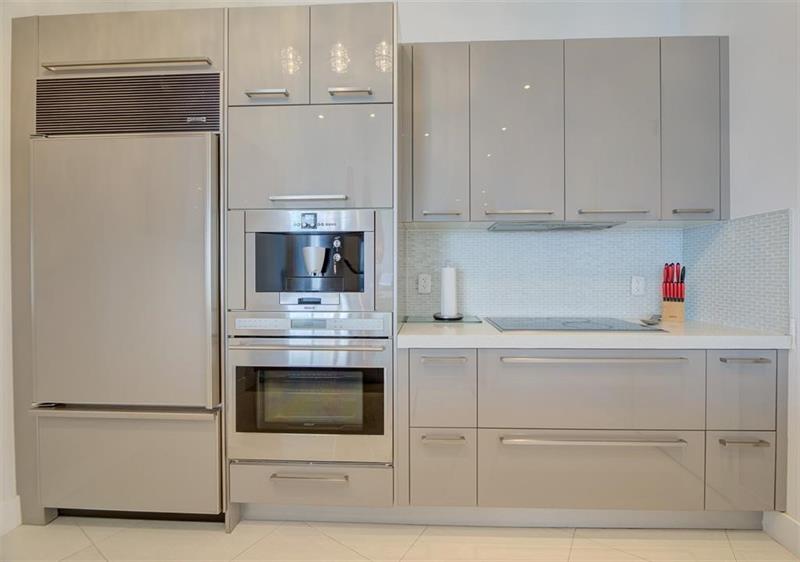 Image 20 of 30 For 15901 Collins Ave  Ph4303