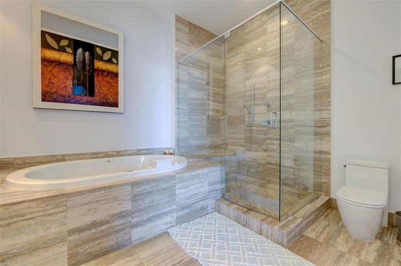 Image 8 of 30 For 15901 Collins Ave  Ph4303