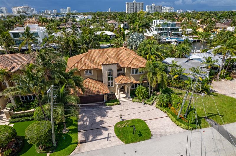 Image 4 of 30 For 2626 Barcelona Dr