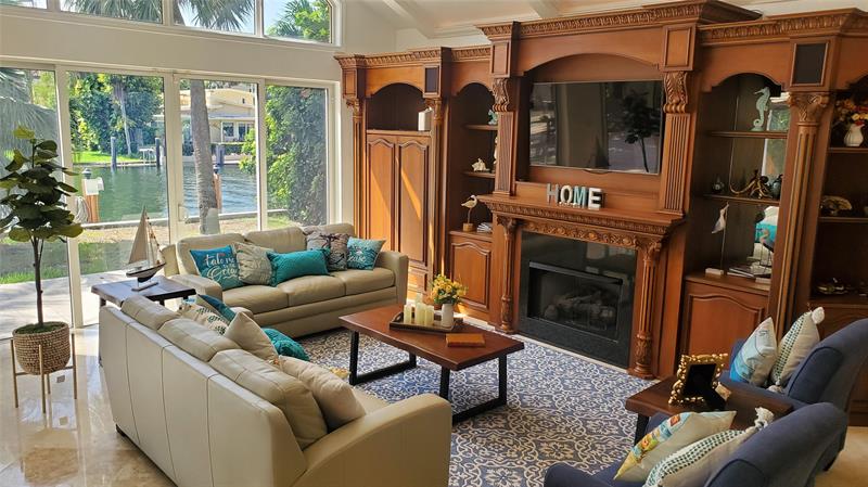 Image 9 of 30 For 2626 Barcelona Dr