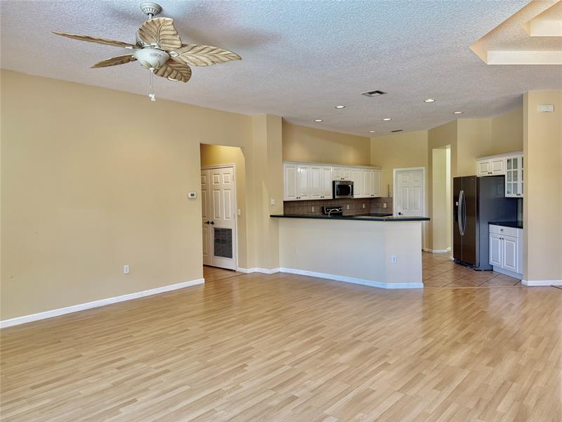 Image 7 of 31 For 4181 141st Ave