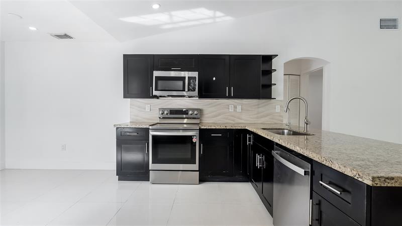 Image 11 of 29 For 1811 124th Way