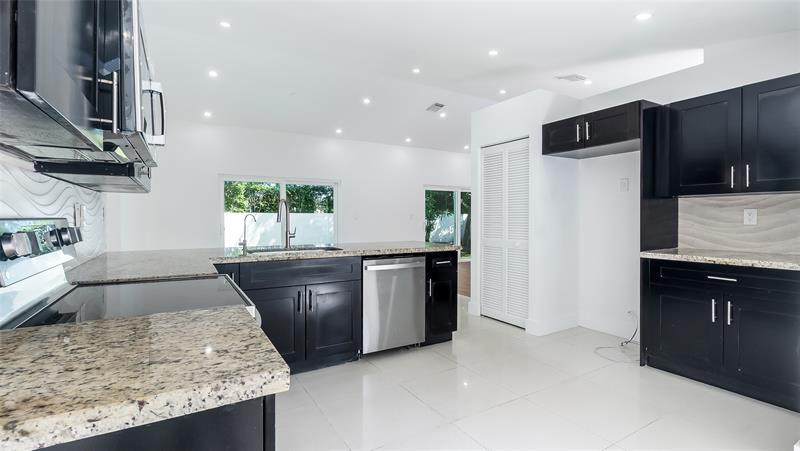 Image 14 of 29 For 1811 124th Way