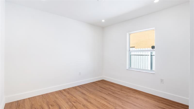 Image 19 of 29 For 1811 124th Way