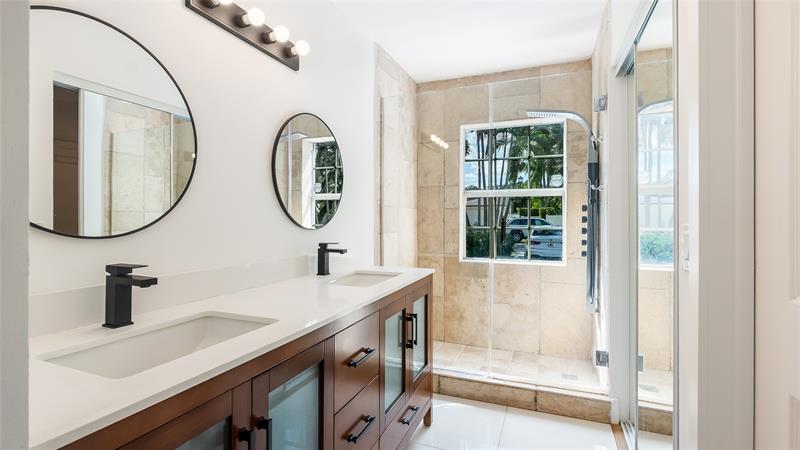 Image 26 of 29 For 1811 124th Way