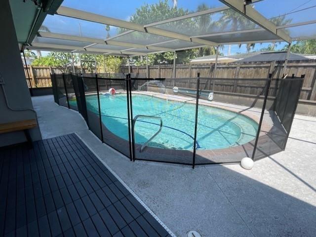 Image 13 of 36 For 615 32nd Ave