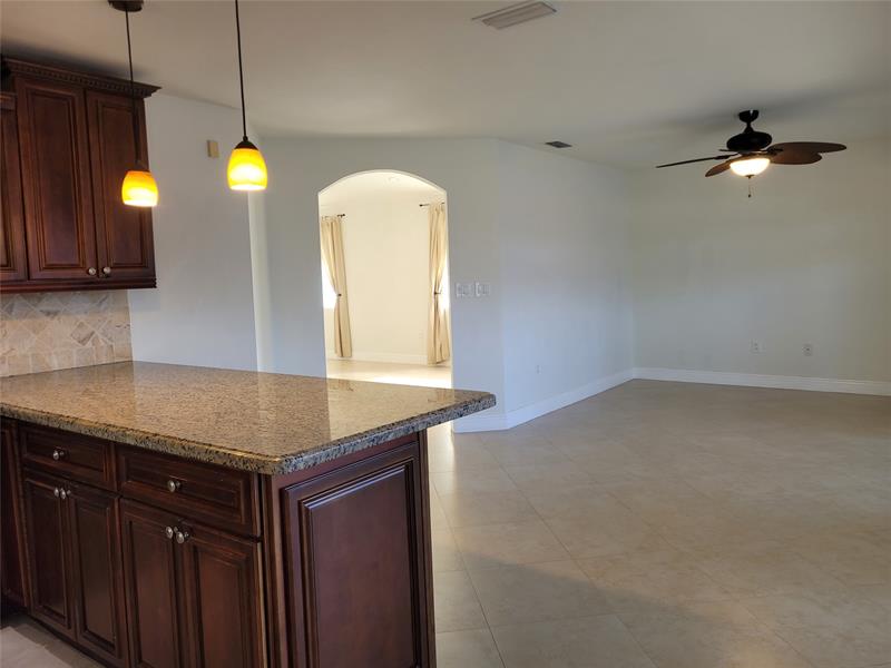 Image 5 of 20 For 10351 20th Ter