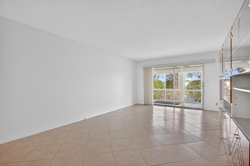 Image 10 of 29 For 3204 Portofino Pt  D4