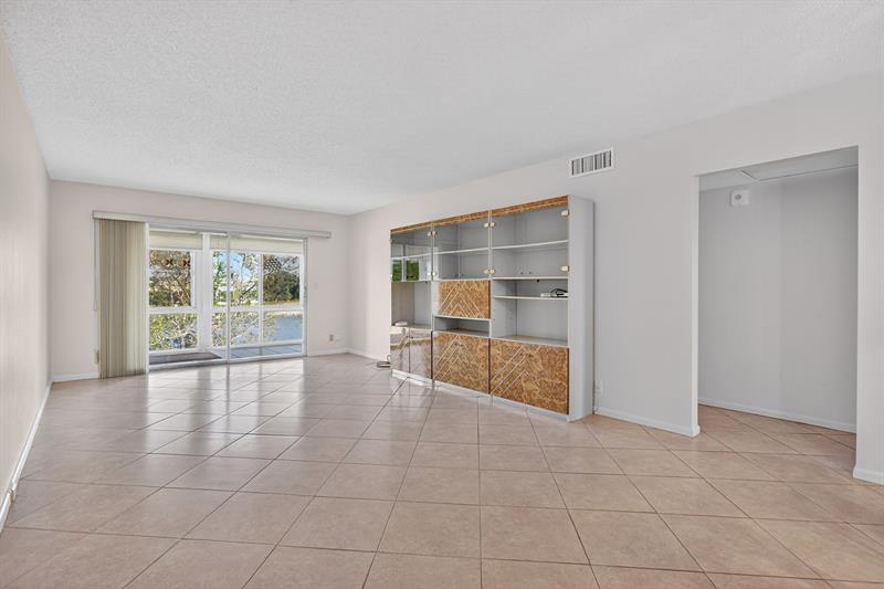 Image 11 of 29 For 3204 Portofino Pt  D4