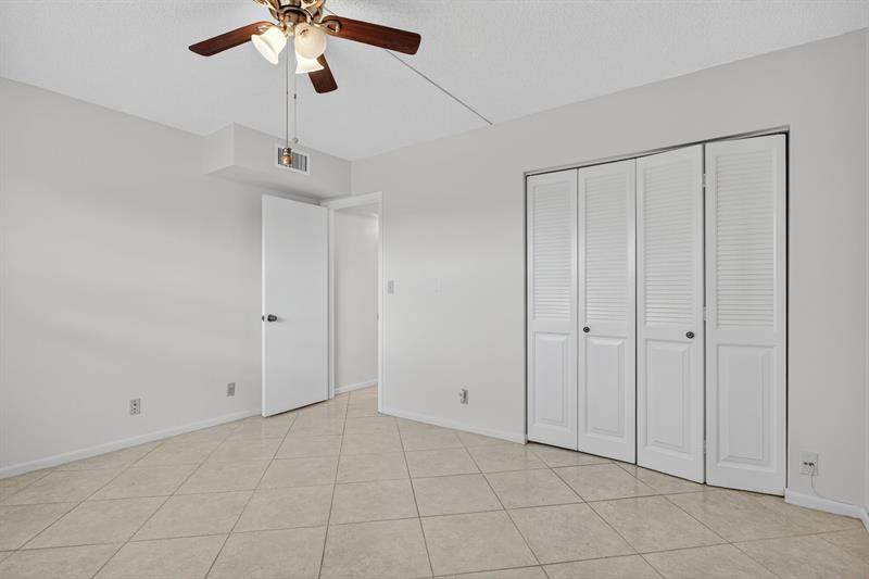 Image 17 of 29 For 3204 Portofino Pt  D4