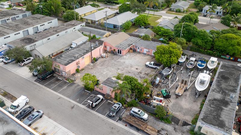 Image 3 of 17 For 341 2nd Ave  