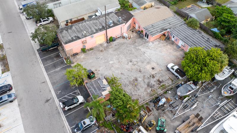 Image 6 of 17 For 341 2nd Ave  