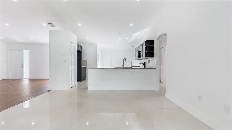 Image 9 of 28 For 1811 124th Way