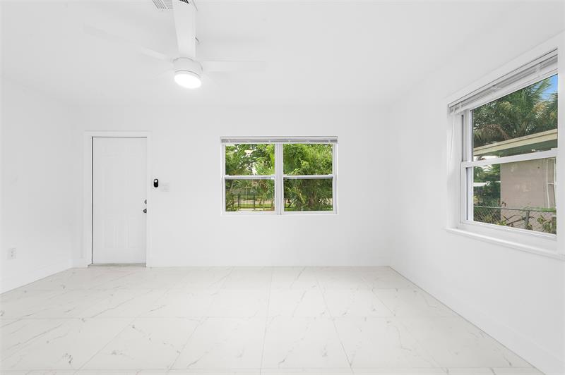 Image 16 of 28 For 1005 123rd St