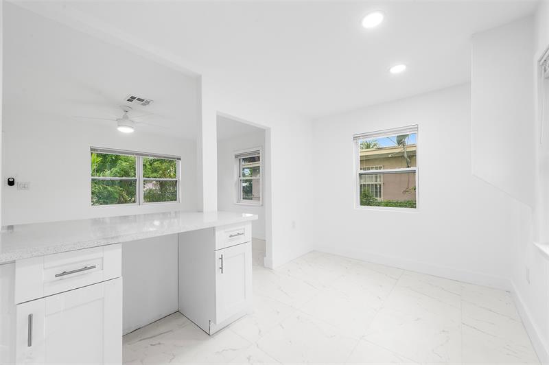 Image 17 of 28 For 1005 123rd St