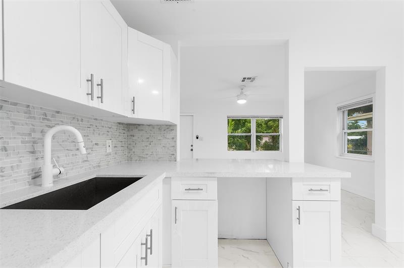 Image 18 of 28 For 1005 123rd St