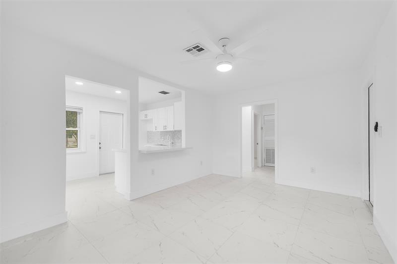 Image 23 of 28 For 1005 123rd St