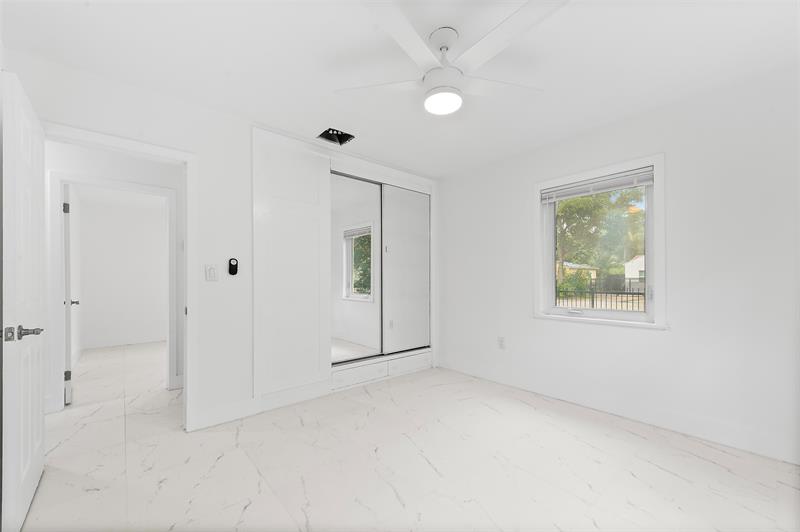 Image 8 of 28 For 1005 123rd St