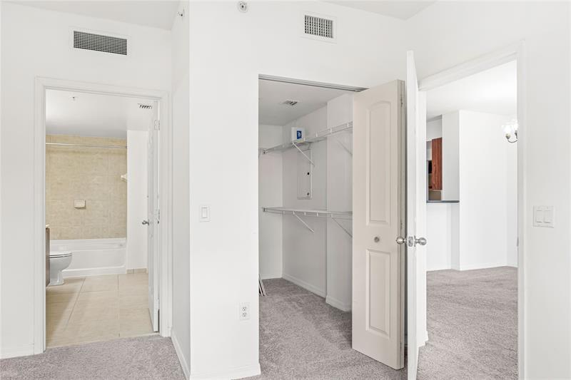 Image 13 of 31 For 2421 65th St  318