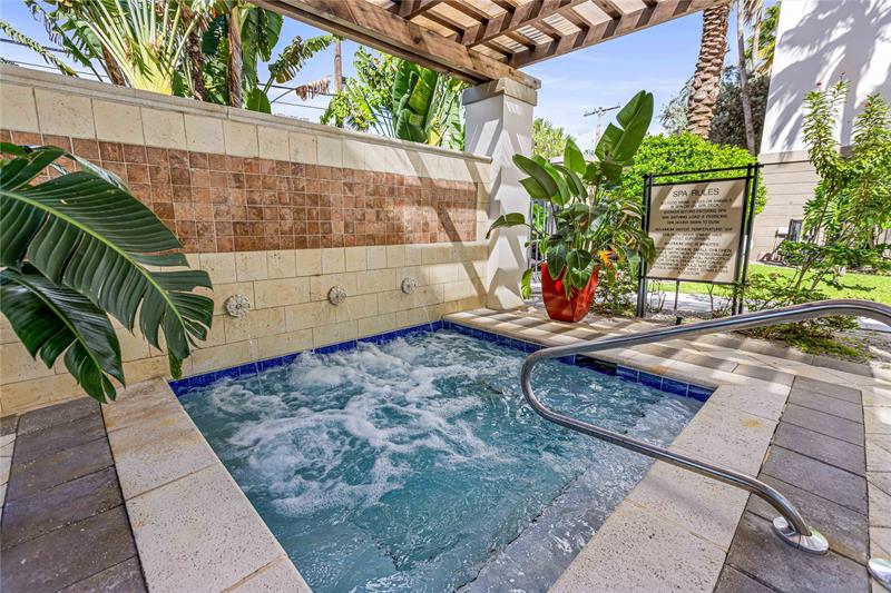 Image 23 of 31 For 2421 65th St  318