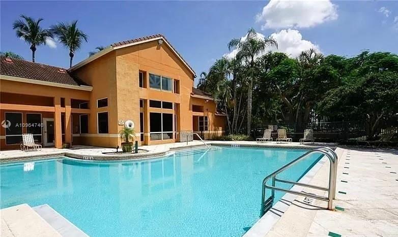 Image 5 of 8 For 1780 Palm Cove Blvd  6-308