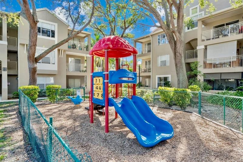 Image 8 of 8 For 1780 Palm Cove Blvd  6-308