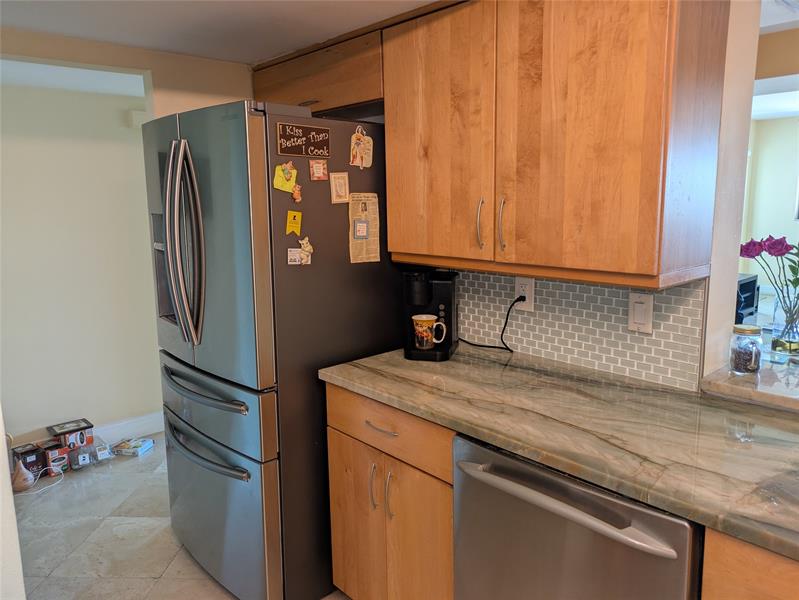 Image 14 of 63 For 3200 Port Royale Dr  1109