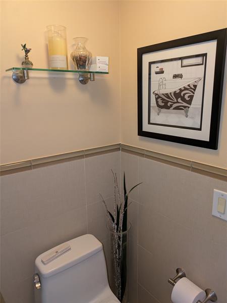 Image 16 of 63 For 3200 Port Royale Dr  1109
