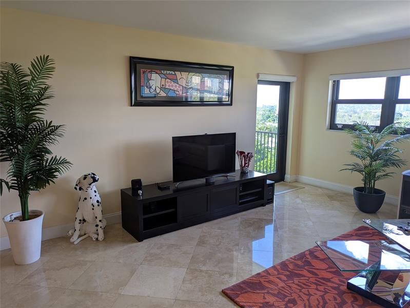 Image 4 of 63 For 3200 Port Royale Dr  1109