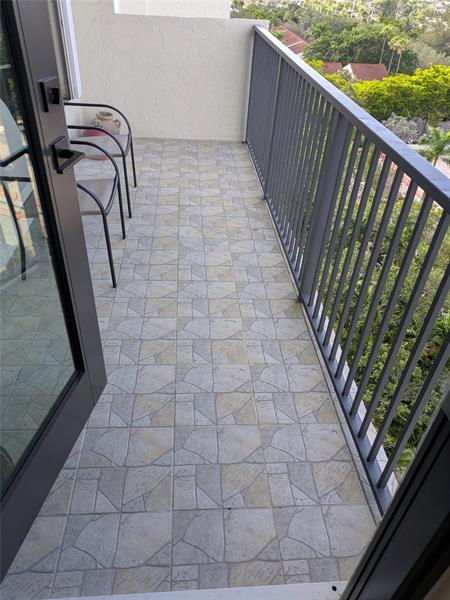 Image 60 of 63 For 3200 Port Royale Dr  1109