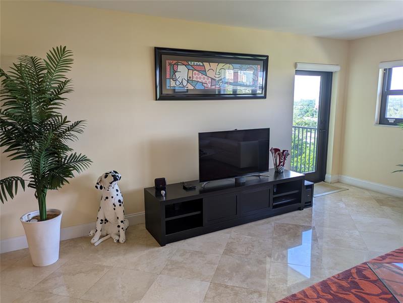 Image 7 of 63 For 3200 Port Royale Dr  1109